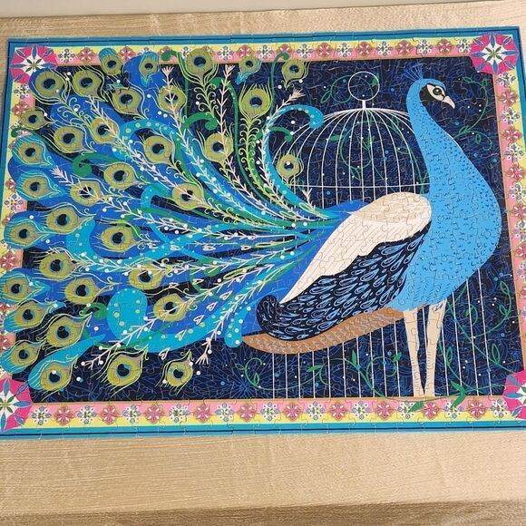 Elegant Peacock 500 Piece Jigsaw Puzzle - Picture 3 of 3